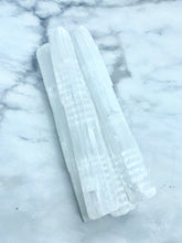 Load image into Gallery viewer, Selenite Wands