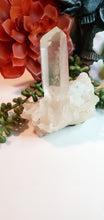 Load image into Gallery viewer, Medium Clear Quartz
